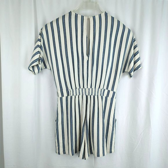 Greylin White Blue Striped Cotton Romper Sz XS Shorts V-Neck - Picture 5 of 9